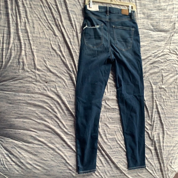 brand new american eagle ripped jeans size 6 - Picture 2 of 3